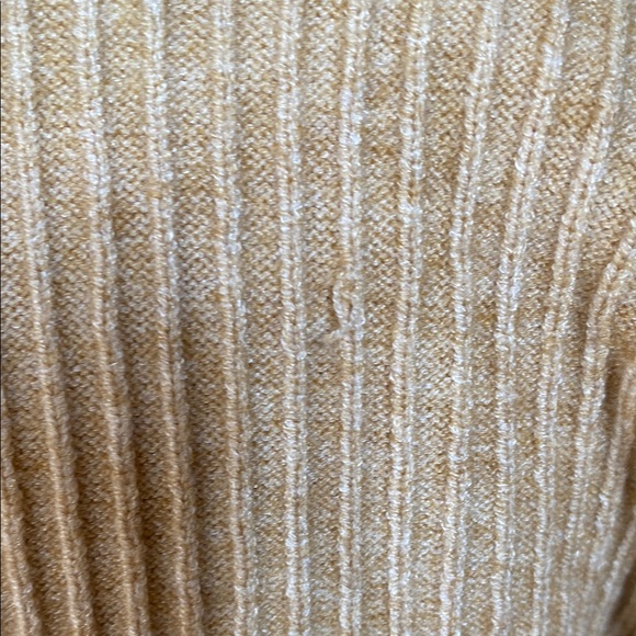 Nanette Lepore Gold/Mustard Sweater with Black Accents Size Large - Picture 12 of 13